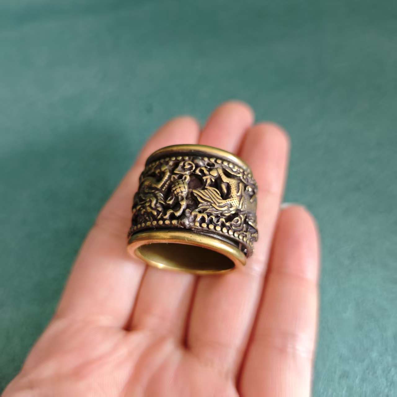 Handcrafted Antique-Finish Brass Dragon Thumb Ring | Rotatable Stress‑Relief Spinner Fidget Ring