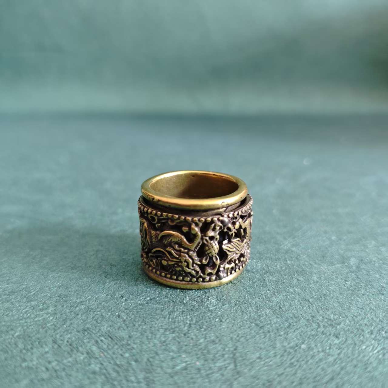 Handcrafted Antique-Finish Brass Dragon Thumb Ring | Rotatable Stress‑Relief Spinner Fidget Ring