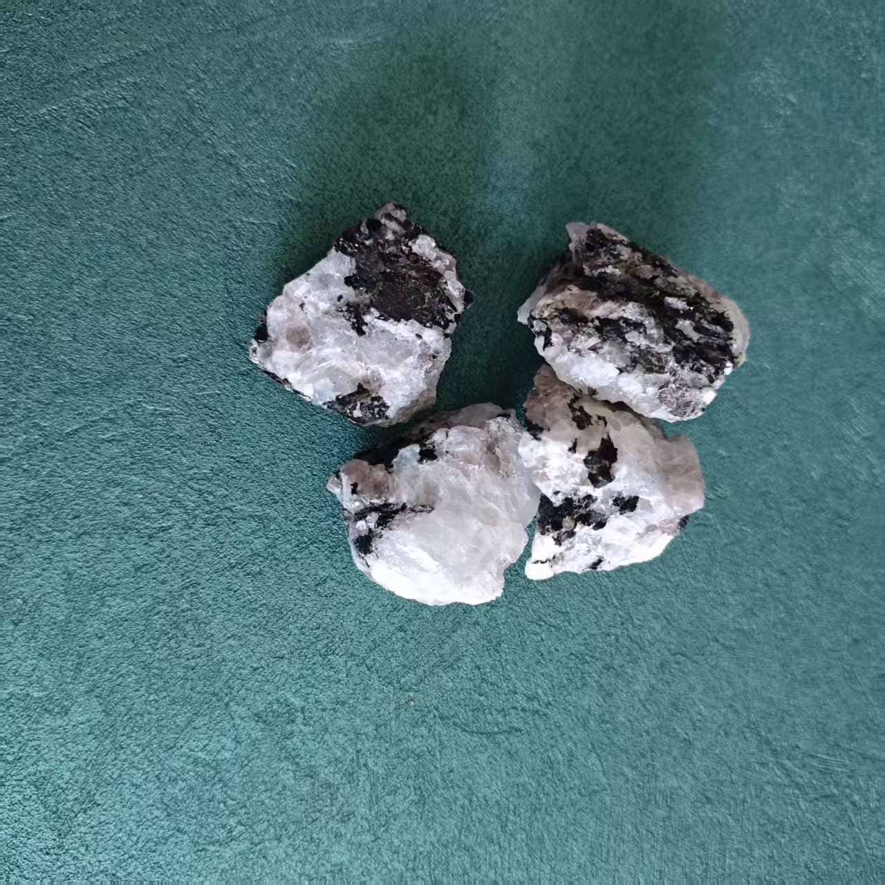Natural Black Mica in Clear Quartz Rough Crystal 