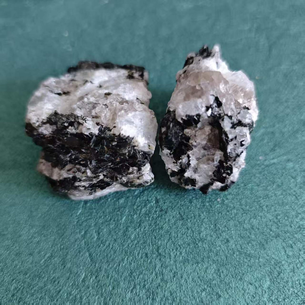 Natural Black Mica in Clear Quartz Rough Crystal 